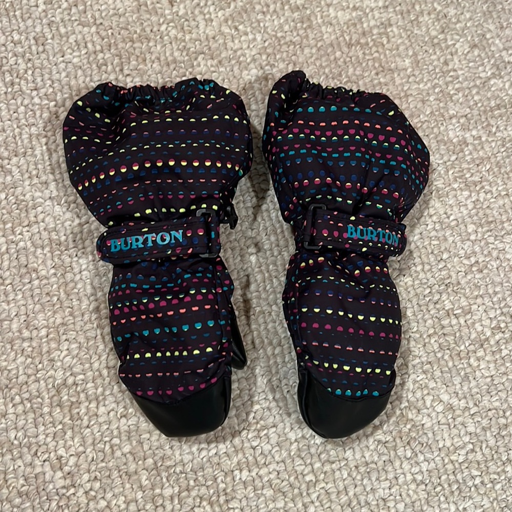 Burton mittens